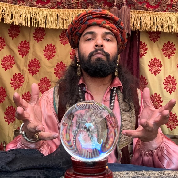 Meet your Posher, Alex - Picture 8 of 9